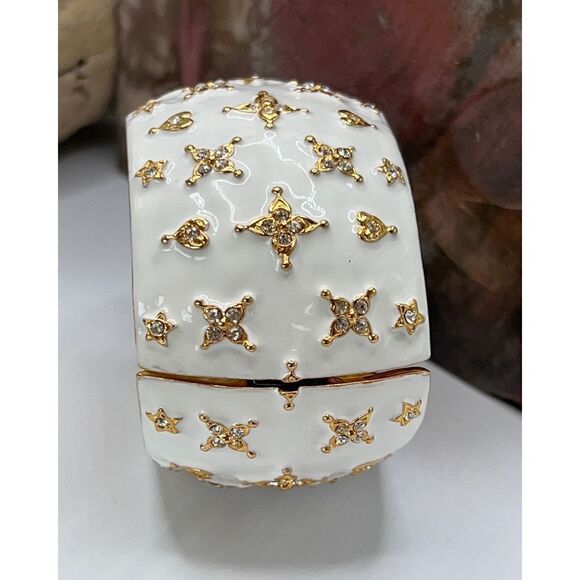 White Enamel Gold & Crystal Bracelet Kenneth Jay Lane Hearts & Stars - Picture 6 of 15